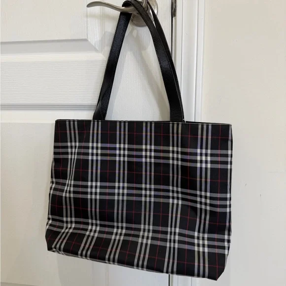 Burberry London Black and Red Plaid Tote Bag EUC - Picture 2 of 10